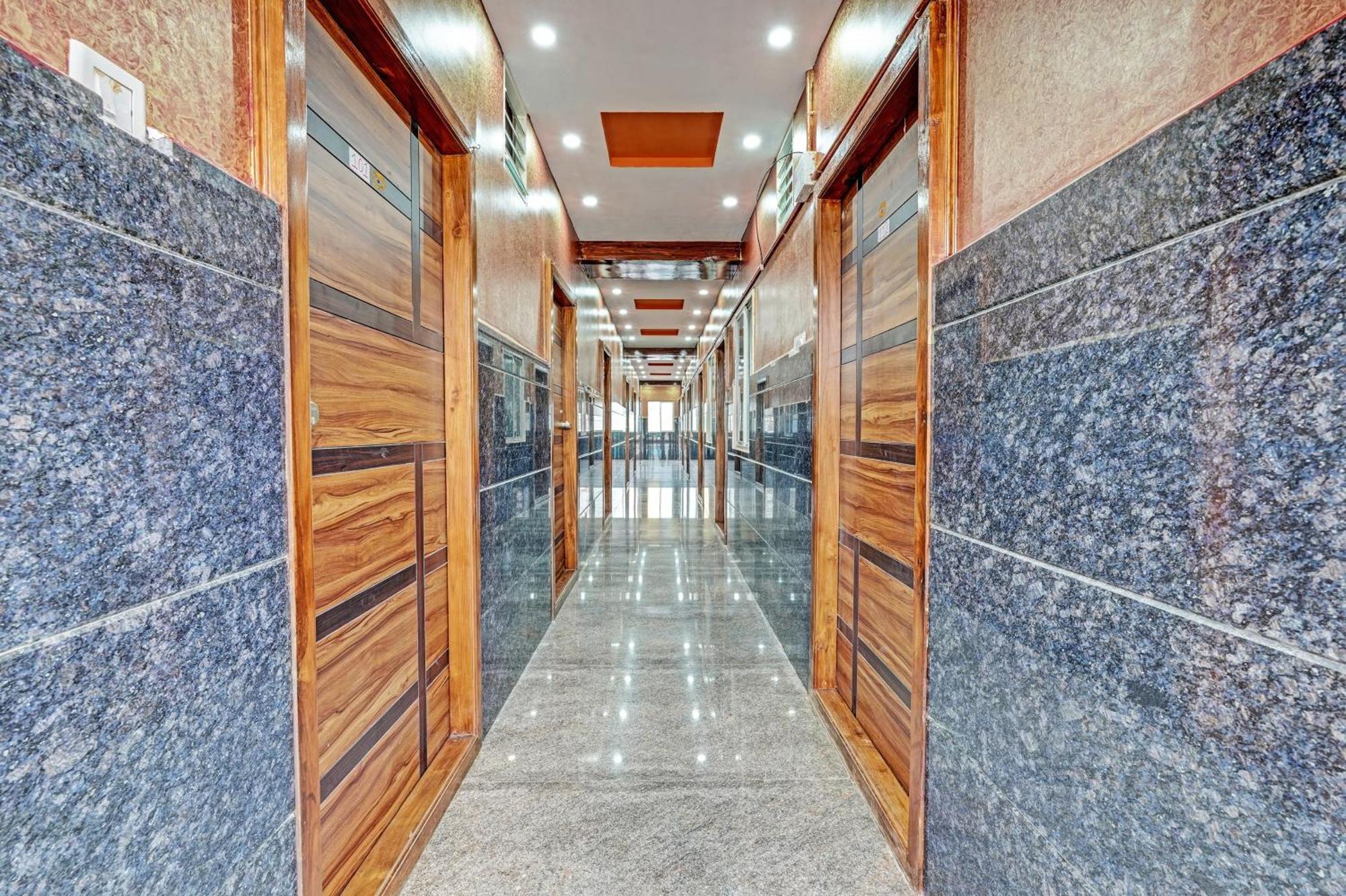 Hotel O Flagship Mr Lodge บังกาลอร์ ภายนอก รูปภาพ